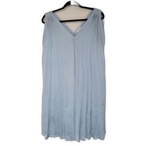 A: Glow Maternity Pleated Flowy Dress